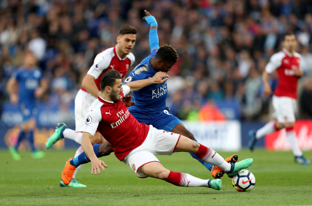 似进行指认 似进行指认