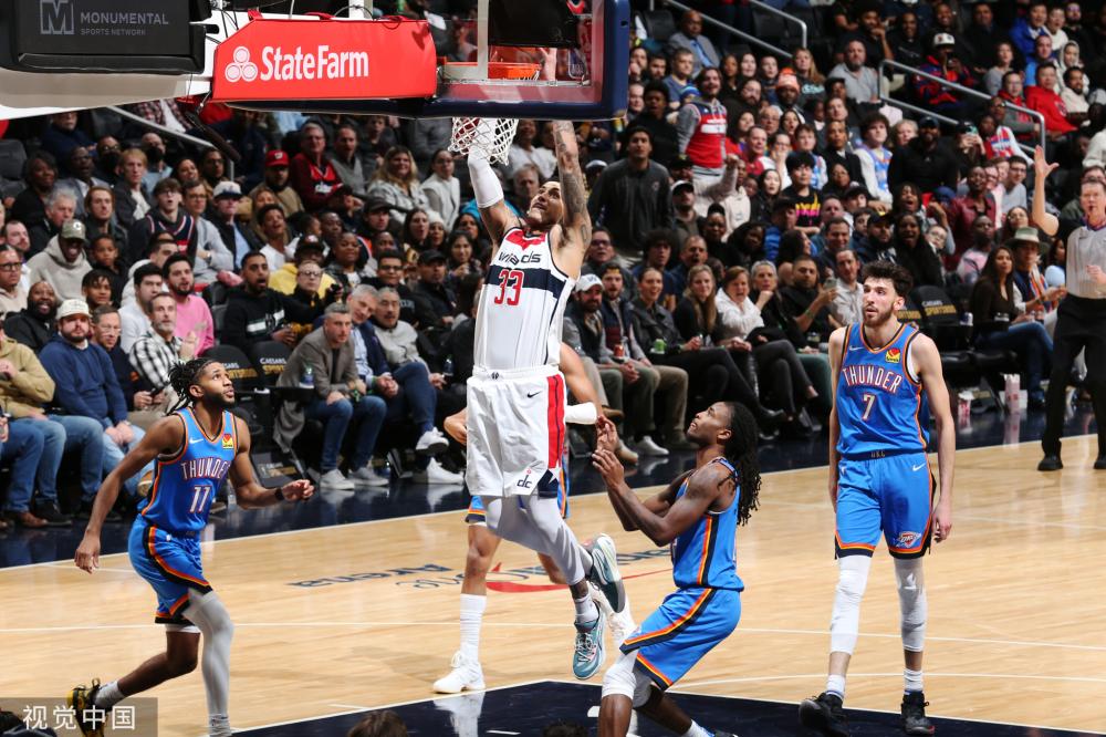 他的阵容中 他的阵容中